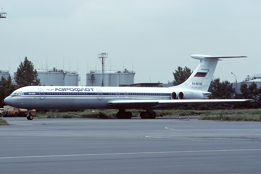 Ilyushin_Il-62,_Aeroflot_AN1250425