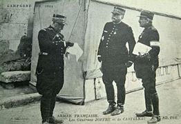 Générals de Castelnau (esquerda) e Joffre (centro),