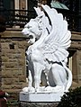 Λιοντάρι του Αγίου Μάρκου έξω από το Επισκοπικό Μέγαρο του Γκάλβεστον, Τέξας