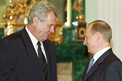 ロシアのプーチン大統領と（2002年4月17日）