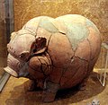 Terrakotta-Sparschwein aus der Majapahit-Zeit (14./15. Jh.), entdeckt in Trowulan, Ostjava