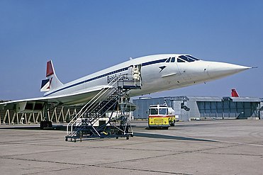 Concorde in "Negus" livery, blue Speedbird logo