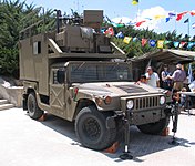 観測機材を搭載したイスラエル陸軍戦闘情報収集科の車両"ラクーン"。