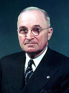 Potrét resmi Harry S. Truman dados présidén Amérika Serikat
