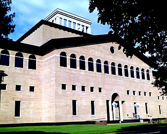 Hines College of Architecture at the University of Houston (1985)