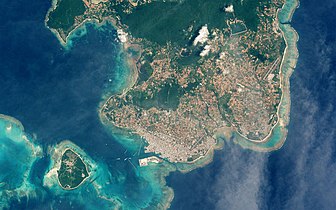 Ishigakin saaren eteläosa satelliittikuvassa