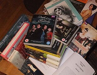 empilement de romans « austéniens » d'auteurs variés et de DVD