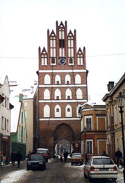 Vārtu tornis Bartošices vecpilsētā (Brama Lidzbarska)
