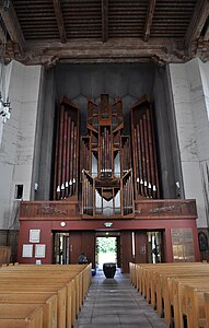 Nave, organ, and choir loft as viewed from the front of the nave
