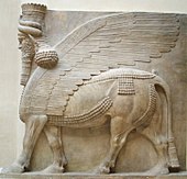 아시리아의 라마수상, 기원전 713년~716년경, 4.2 x 4.4 x 1m