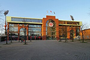 Die Fassade der Haupttribüne des neuen Millerntor-Stadions (2009)