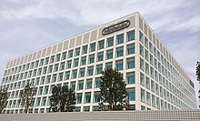 Bên ngoài của Trung tâm Phát triển Nintendo, hầu hết các bộ phận ở Kyoto là ở đây