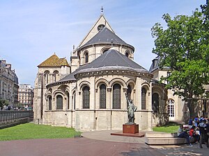 L'ex chiesa di Saint-Martin-des-Champs (1060–1140) ora parte del Musée des arts et métiers