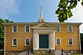 Old Ship Church yang dibangun pada tahun 1681 di Hingham, Massachusetts, adalah gedung tertua yang terus-menerus digunakan sebagai tempat ibadat di Amerika Serikat.[154]