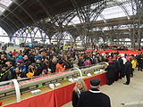 10-Meter-Torte zur Eröffnung, im Hauptbahnhof (14. Dezember 2013)