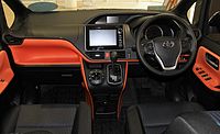 Voxy ZS interior (pre-facelift)