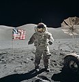 האסטרונאוט ג'ין סרנן אשר לקח חלק במשימת אפולו 17 הופך לאדם האחרון שהלך על הירח, 13 בדצמבר 1972