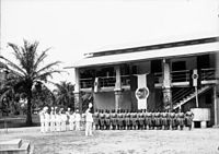 Kayzerning tugʻilgan kunida Dualadagi politsiyachilar, 1901-yil