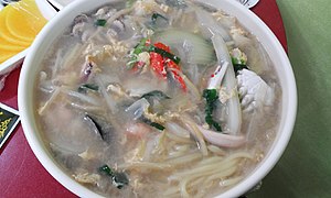 Udong (sup mi laut)