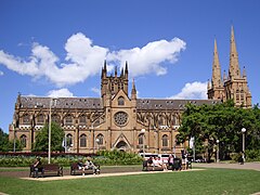 Catedral de Santa María (Sídney) en la arquitectura gótica victoriana (1882)