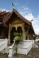Trijem hrama Vat Mai