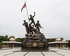 Tugu Negara di Taman Botani Perdana, tugu mengingati lebih 11 ribu askar yang terkorban dalam Perang Dunia Pertama, Kedua dan Darurat Malaysia.