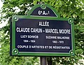 Plaque de l'allée Claude-Cahun-Marcel-Moore.