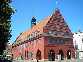 Mestna hiša (Rathaus)
