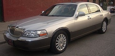 2003–2007 Lincoln Town Car Signature Series