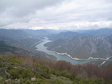 Photographie du lac de barrage de Kozjak