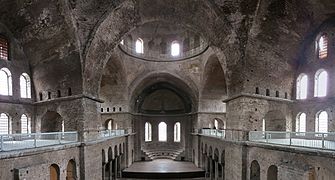 كنيسة آيا إيرين (القرن السادس)