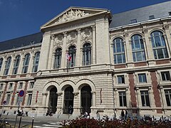 Ancienne faculté des lettres et de droit. Sciences Po Lille.