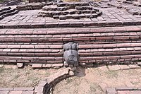 A crocodile head-shaped water outlet at Ballal Dhipi