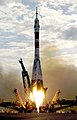 Štart Sojuzu TMA-2 z Bajkonuru, 26. apríl 2003
