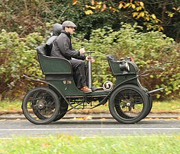 Double phaeton body 1900 on a 31⁄2hp De Dion-Bouton chassis