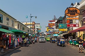 2016 Bangkok, Dystrykt Phra Nakhon, Ulica Khaosan (08).jpg
