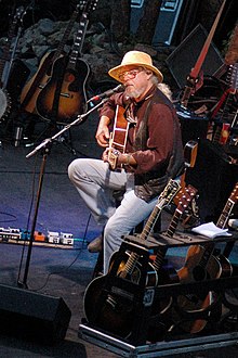 Guthrie performs during his Alice's Restaurant Massacree 40th Anniversary Tour (2005).