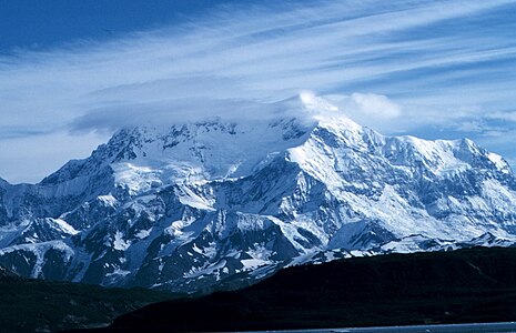 2. Mount Saint Elias is the second-highest summit of both Canada and the United States.