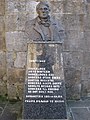Felipe Arrese Beitiaren omenezko monumentua.