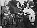 Sabiedroto valstu vadītāji Kairas konferencē 1943. gada 25. novembrī (Čans Kaiši, Franklins Rūzvelts, Vinstons Čerčils)
