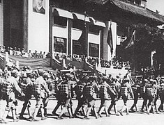Ang Hukbong Mapagpalaya ng Bayan na papasok sa Guangzhou noong Oktubre 14, 1949