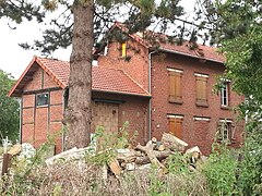 Et la gare, transformée en maison d'habitation.