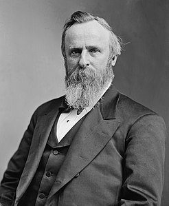 19. Amerika Birleşik Devletleri Başkanı Rutherford B. Hayes. Bir cumhuriyetçi olan Hayes, sekiz yıl süren Ulysses Grant döneminden sonra, 1877-1881 tarihleri arasında görev yaptı ve görev süresinin bitiminde tekrar aday olmadı.(Üreten:Mathew Brady, restore eden: UpstateNYer)