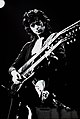 Il chitarrista dei Led Zeppelin Jimmy Page al Madison Square Garden nel 1973