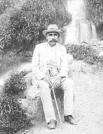 Haşım bəy Vəzirov, (1867-1916)-pedaqoq, publisist, tərcüməçi.