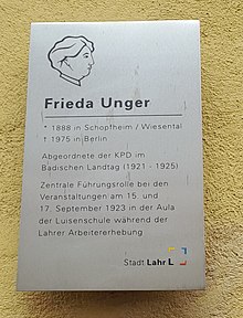 Gedenktafel für Frieda Unger am Rathausplatz 7 in Lahr