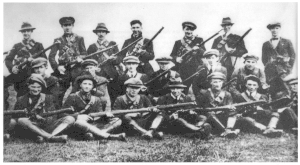Доброволци на ИРА от 3-та бригада от Типърари по време на войната
