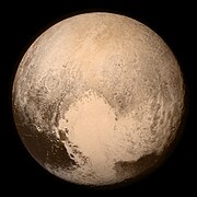 Pluto as viewed by افق‌های نو (۱۳ ژوئیه ۲۰۱۵).