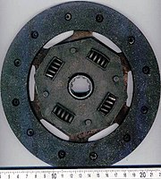 Clutch disc with splined hub to mesh with pictured input shaft