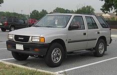 Mid-size SUV (first generation) Main article: Isuzu MU